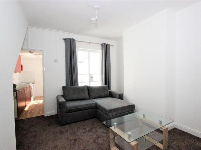 House for rent in Robin Hood, The Slade