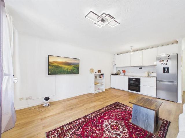 House for rent in Molesey, Elmbridge