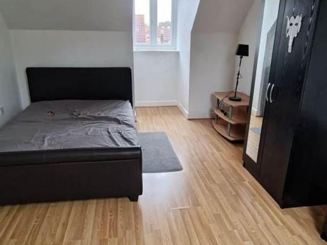 House for rent in London Borough of Merton, Greater London