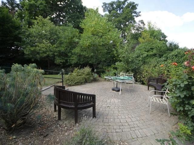 House for rent in Oakwood, Greater London