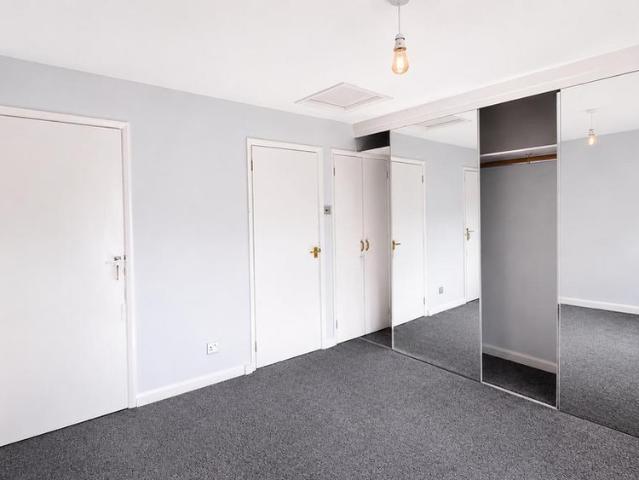 House for rent in London Borough of Merton, Merton Park