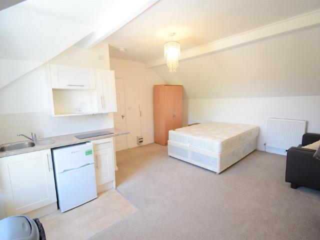 House for rent in Falcon Lodge, Wales
