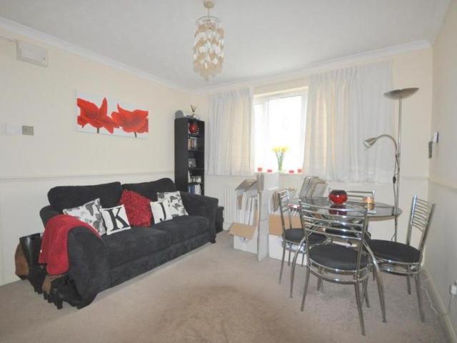 House for rent in Pouchen End, Hertfordshire