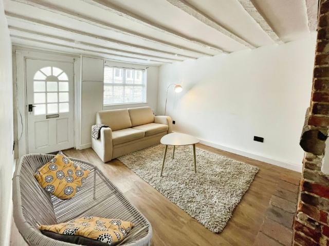 House for rent in Sudbury, Chelmondiston