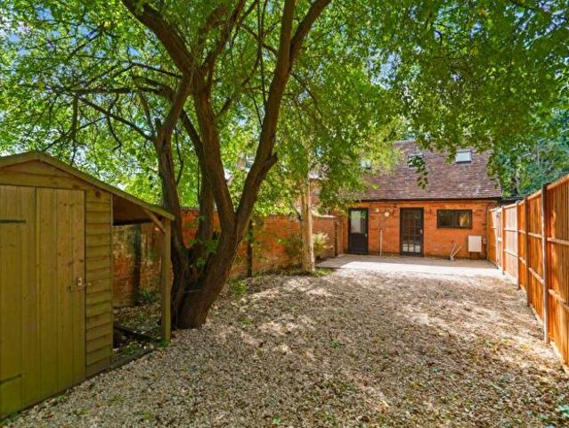 Apartment for rent in Green Close, Warwickshire