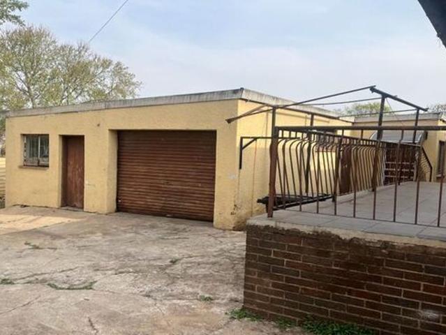 House for rent in Vosloorus, Gauteng