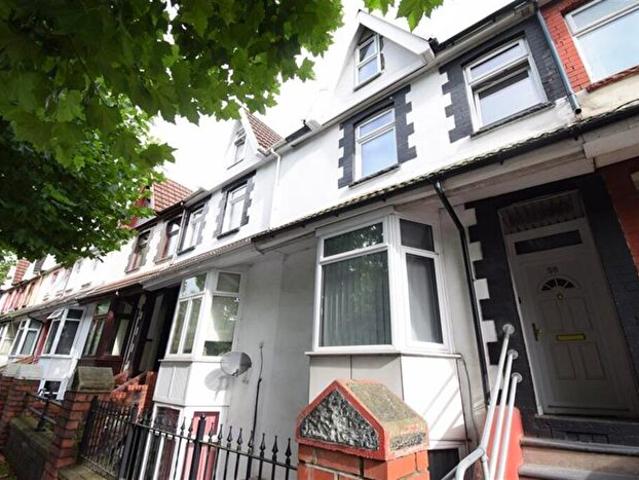Apartment for rent in Pontypridd, Wales