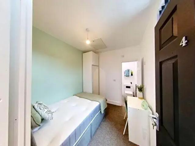 Apartment for rent in Aylestone Park, Leicester