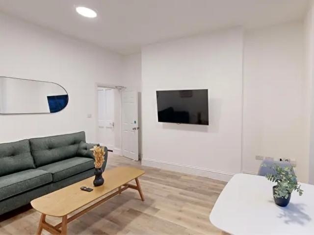 Apartment for rent in The Park, City of Nottingham