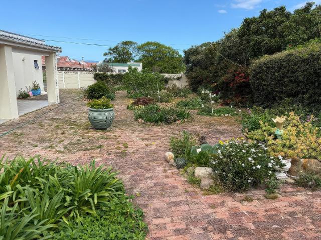 House for rent in Baardskeerdersbos, Western Cape