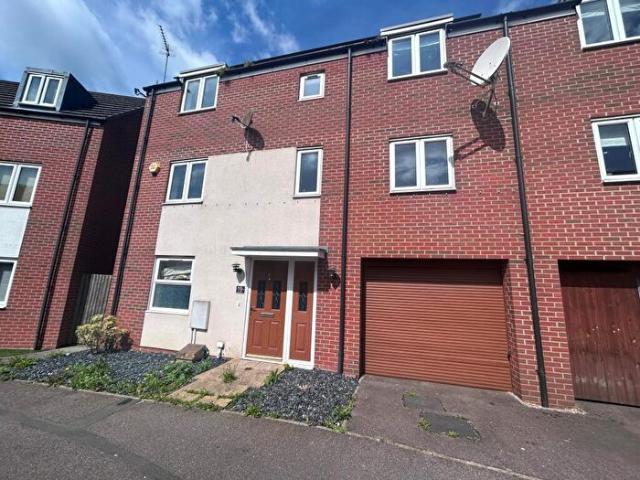 Apartment for rent in Broughton Gate, Monkston Park