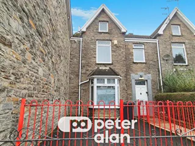 Apartment for rent in Cimla, Neath