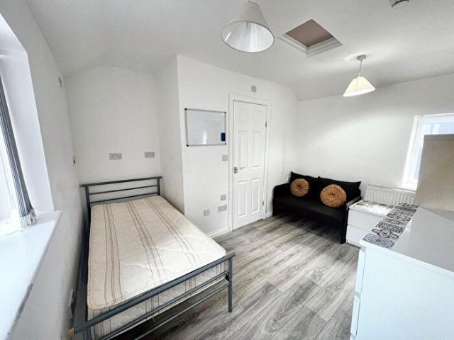 Apartment for rent in Foleshill, West Midlands