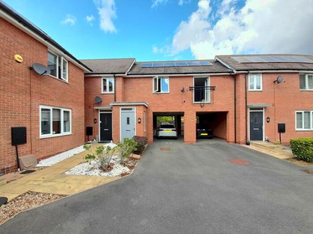 Apartment for rent in Wolverton and Greenleys, Old Wolverton