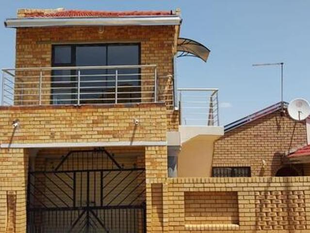 House for rent in Protea North, Soweto