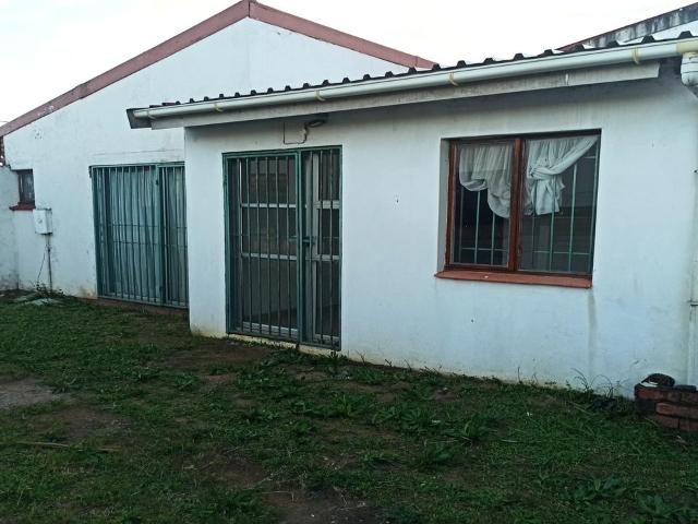 House for rent in Chatsworth, Kwazulu-natal