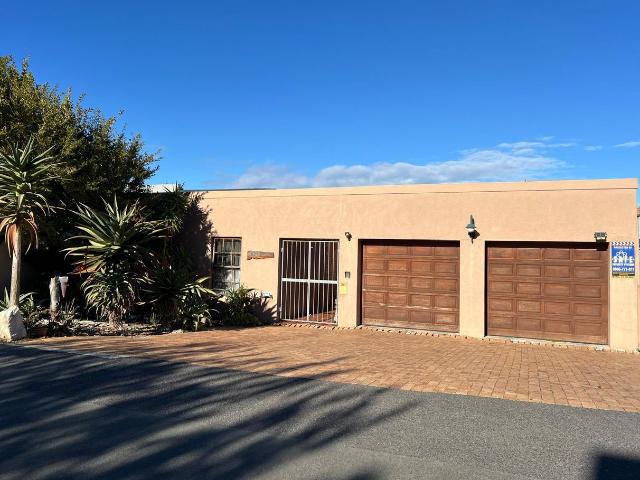 House for rent in Baardskeerdersbos, Western Cape