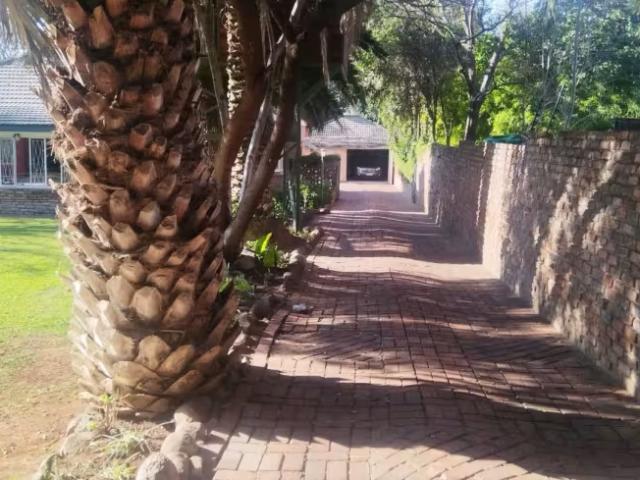 House for rent in Waterkloof, Gauteng