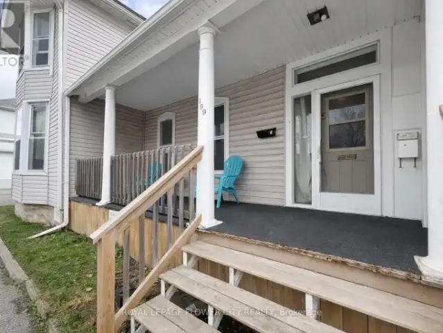 House for rent in Welland, Golden Horseshoe