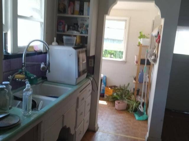 Room for rent in Long Beach Room for rent in Long Beach