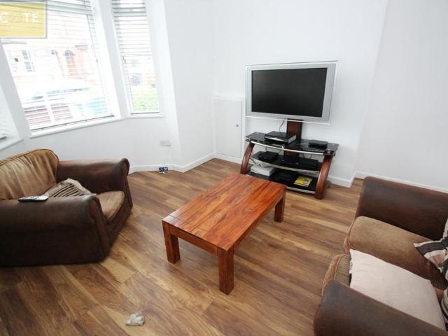 Room for rent in Trafford Park, Greater Manchester