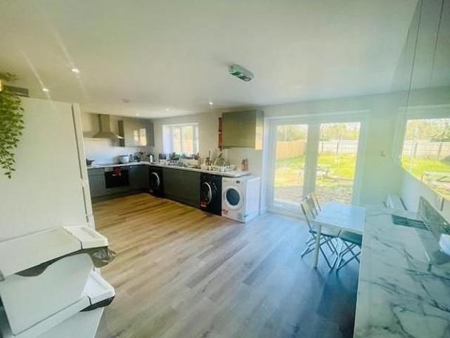 Room for rent in Evershot, Oxfordshire