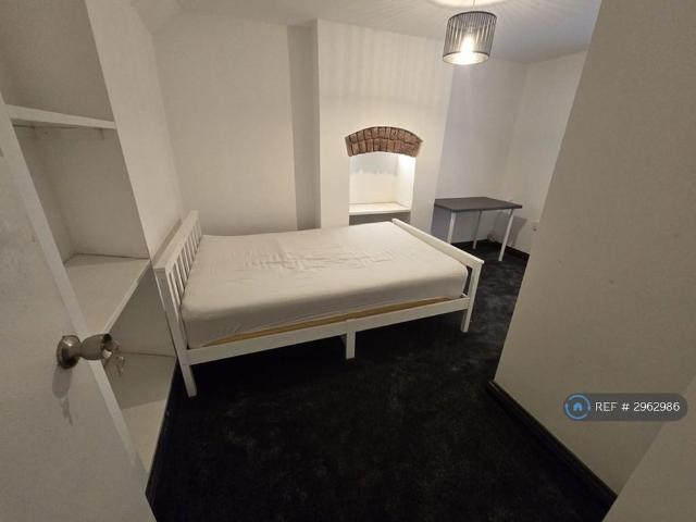 Room for rent in Watergate, Devon