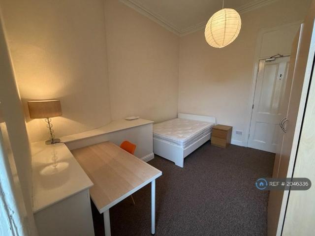 Room for rent in Shawmoss, Shawlands