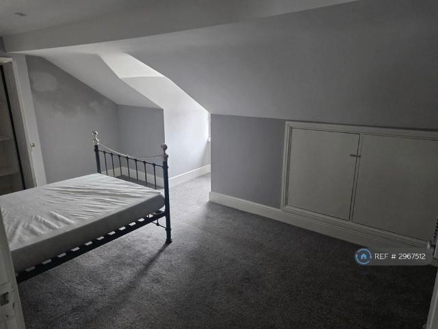 Room for rent in South Tranmere, Birkenhead