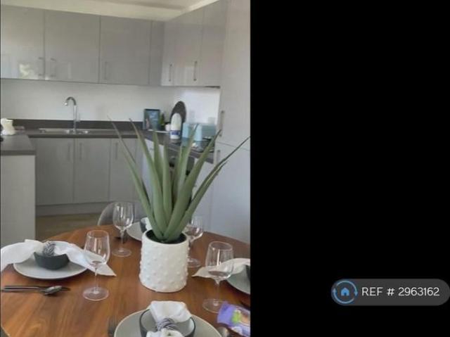Room for rent in Chichester, Littlecote