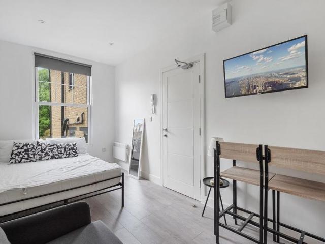 Room for rent in West Hackney, Greater London