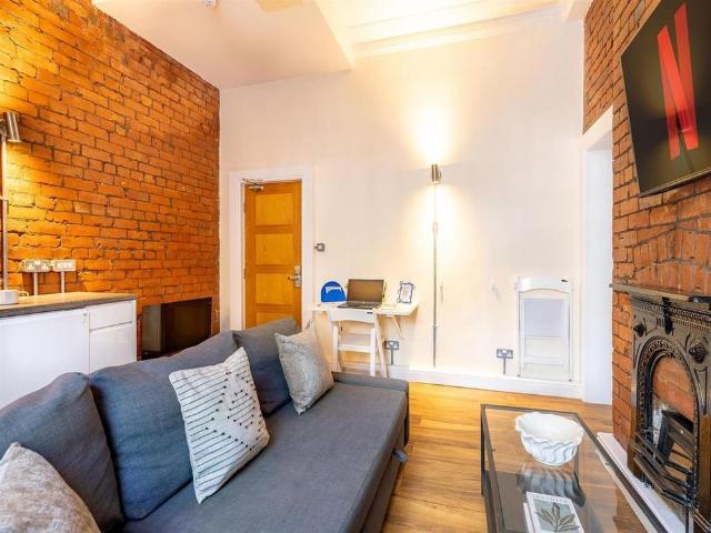 Room for rent in City Centre, Georgia
