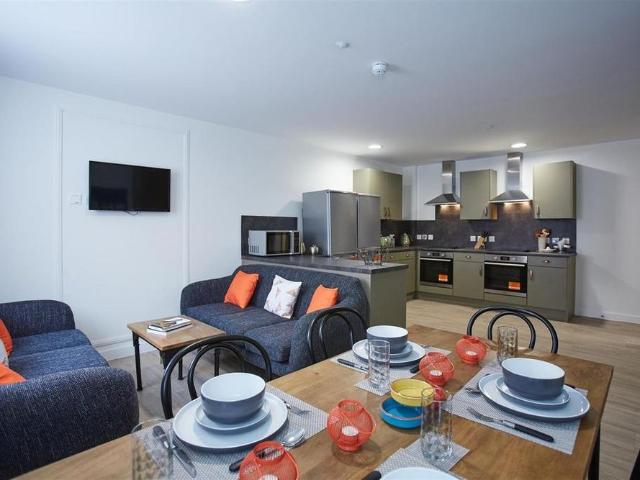 Room for rent in Higham Hill, Greater London
