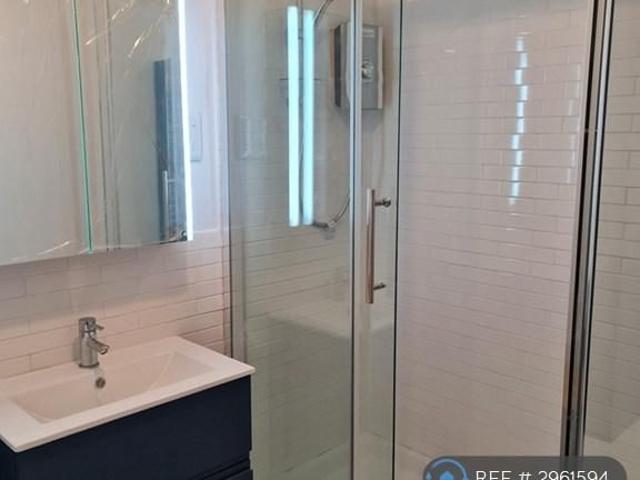 Room for rent in Rotherhithe, Greater London