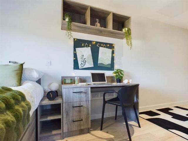 Room for rent in St Ann's, Haddon