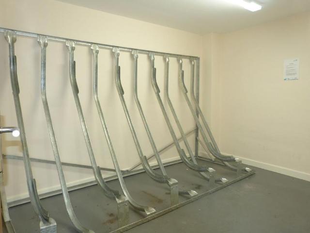 Room for rent in Oxleaze, Gloucester