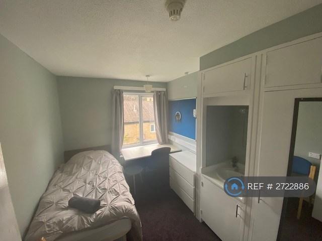 Room for rent in Heigham Grove, East Bank