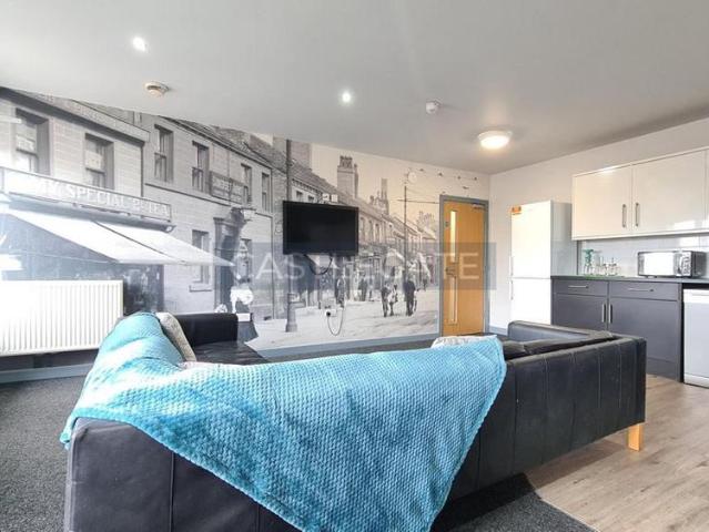 Room for rent in Highfields, Huddersfield