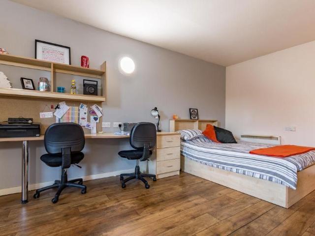 Room for rent in Park Village, West Midlands