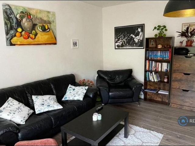 Room for rent in Parrs Wood, Georgia
