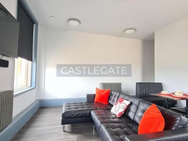 Room for rent in Highfields, Huddersfield