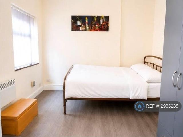 Room for rent in Gravelly Hill, West Midlands