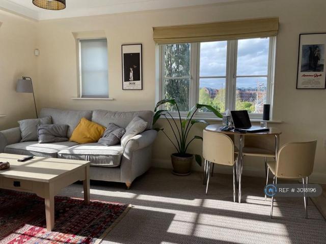 Room for rent in Enborne, West Berkshire