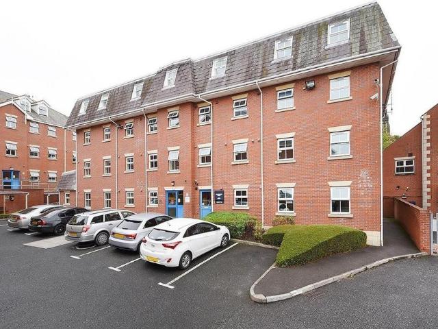 Room for rent in Wrexham, Wales