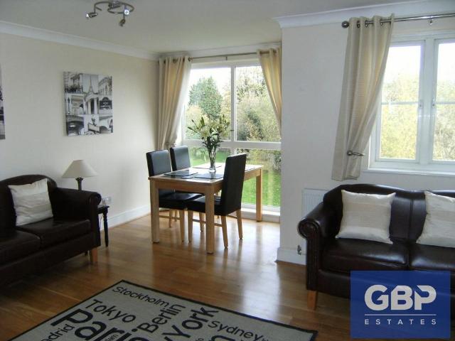 Room for rent in Gidea Park, Greater London
