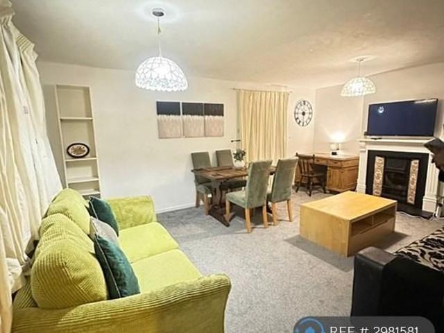 Room for rent in Town Furze, Oxford