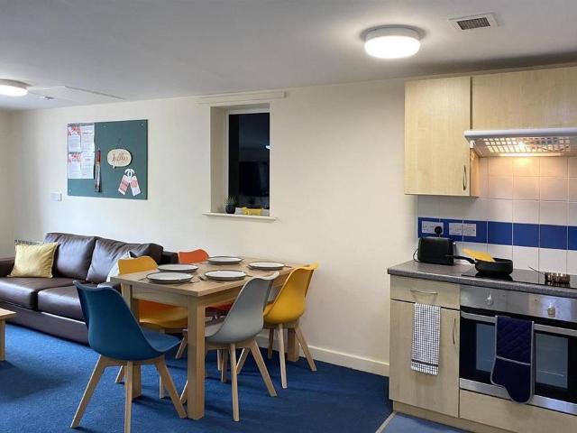 Room for rent in Elmfield, Leicestershire