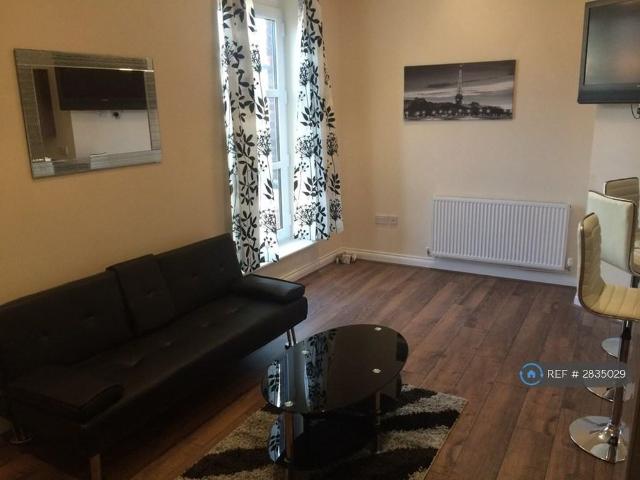 Room for rent in Higher Bartle, Lancashire