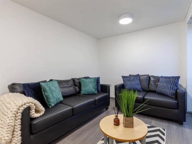 Room for rent in City Centre, South Yorkshire