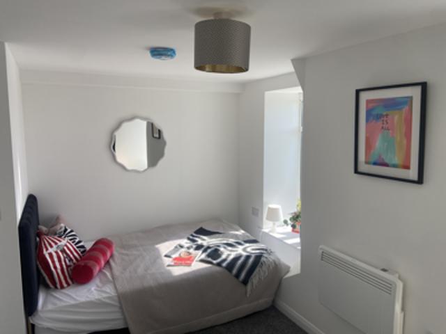 Room for rent in Chadsmoor, Staffordshire